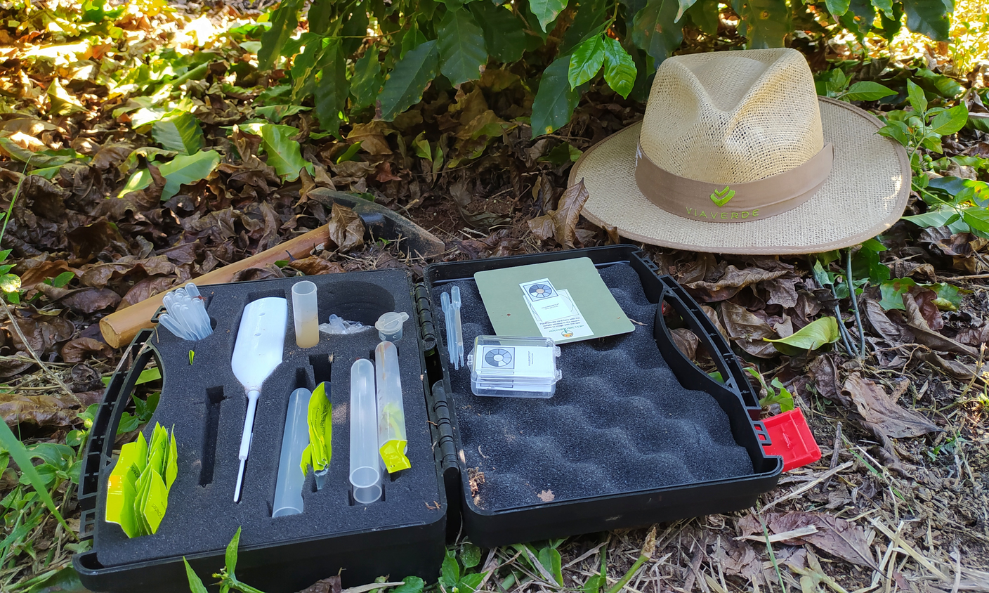 Koffer mit Utensilien für die Durchführung der Stichproben