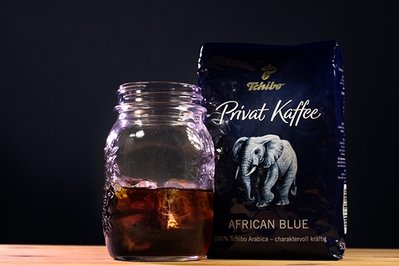 Unser African Blue eignet sich durch seinen kräftigen Geschmack sehr gut für Cold Brew Getränke.