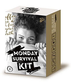 Verpackung mit Aufdruck „Monday Survival Kit“