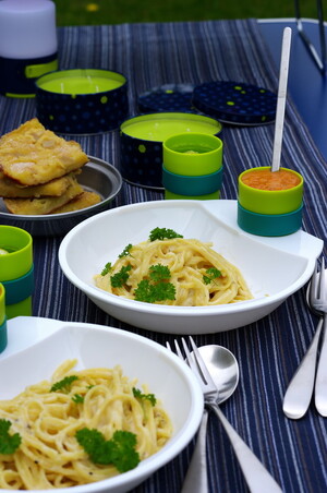 Pasta mit Knoblauchsoße - so köstlich kann Camping sein!