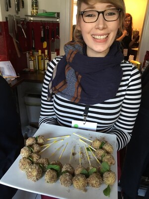 Natalie (Blog: Holunderweg 18) präsentiert unsere essbaren Kunstwerke aus Knödelteig.