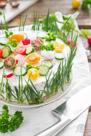 Ob das Tchibo Chefmesser die Sandwichtorte auch gut schneiden kann?