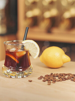 BLONDE Gin Tonic