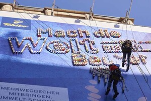 Die Kletterer an der Becher-Front