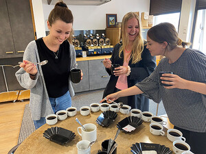 Link: Großansicht des Bildes - Bildinhalt: Coffeetasting 570