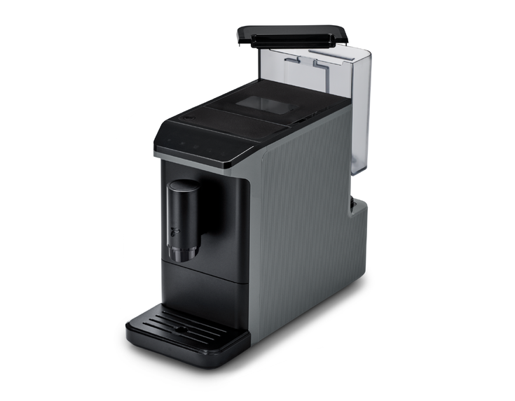 Schwarze moderne Kaffeemaschine mit Wassertank