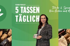 Tchibo Podcast „5 Tassen täglich“ mit Frau und Kaffee